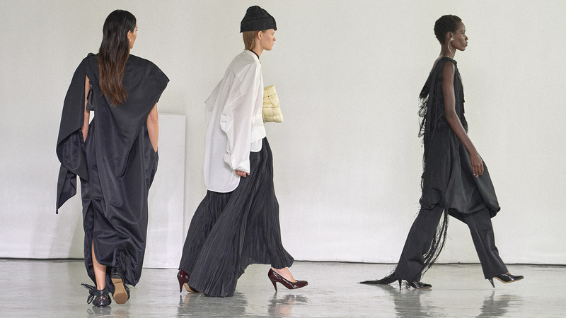Desfile SS27 da Bottega Veneta